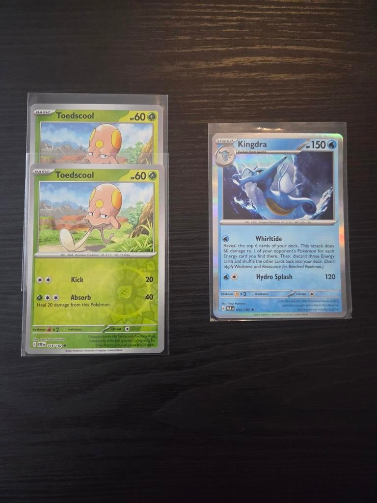 Pokémon kaarten Toedscool en Kingdra, Ophalen of Verzenden