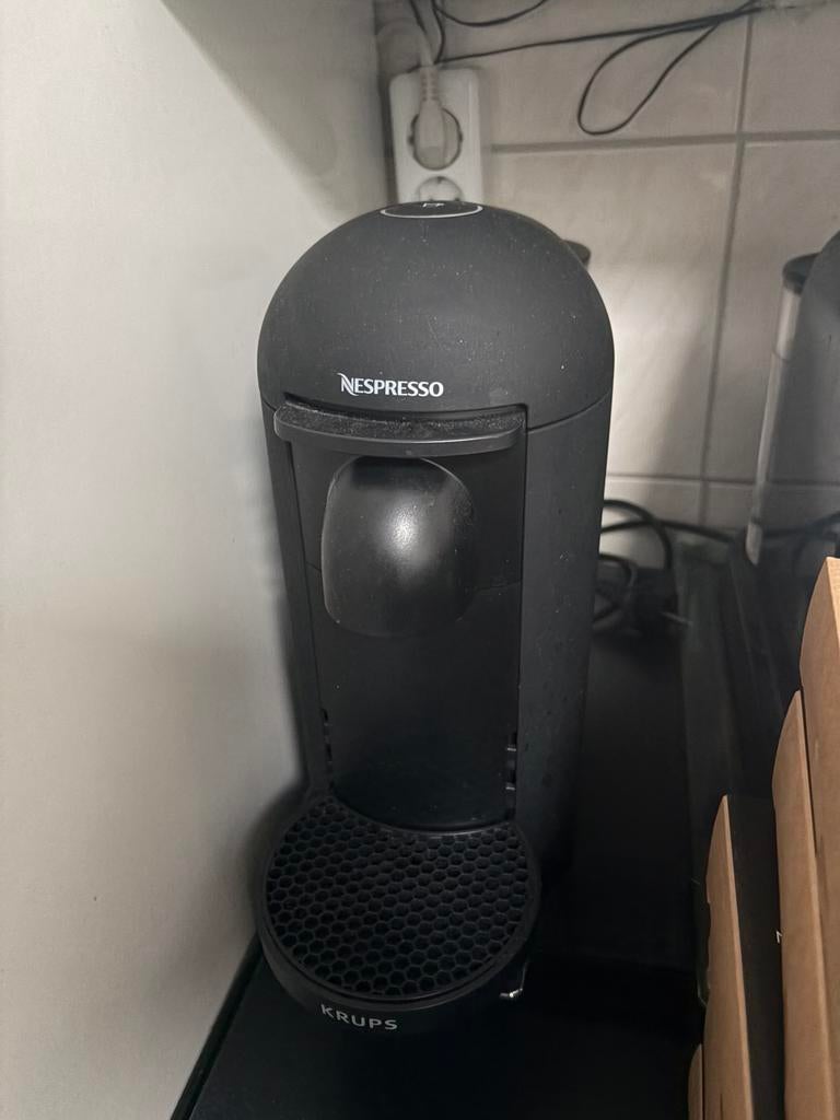 Nespresso vertuo met starterspakket 6 stuks, Ophalen of Verzenden, Zo goed als nieuw