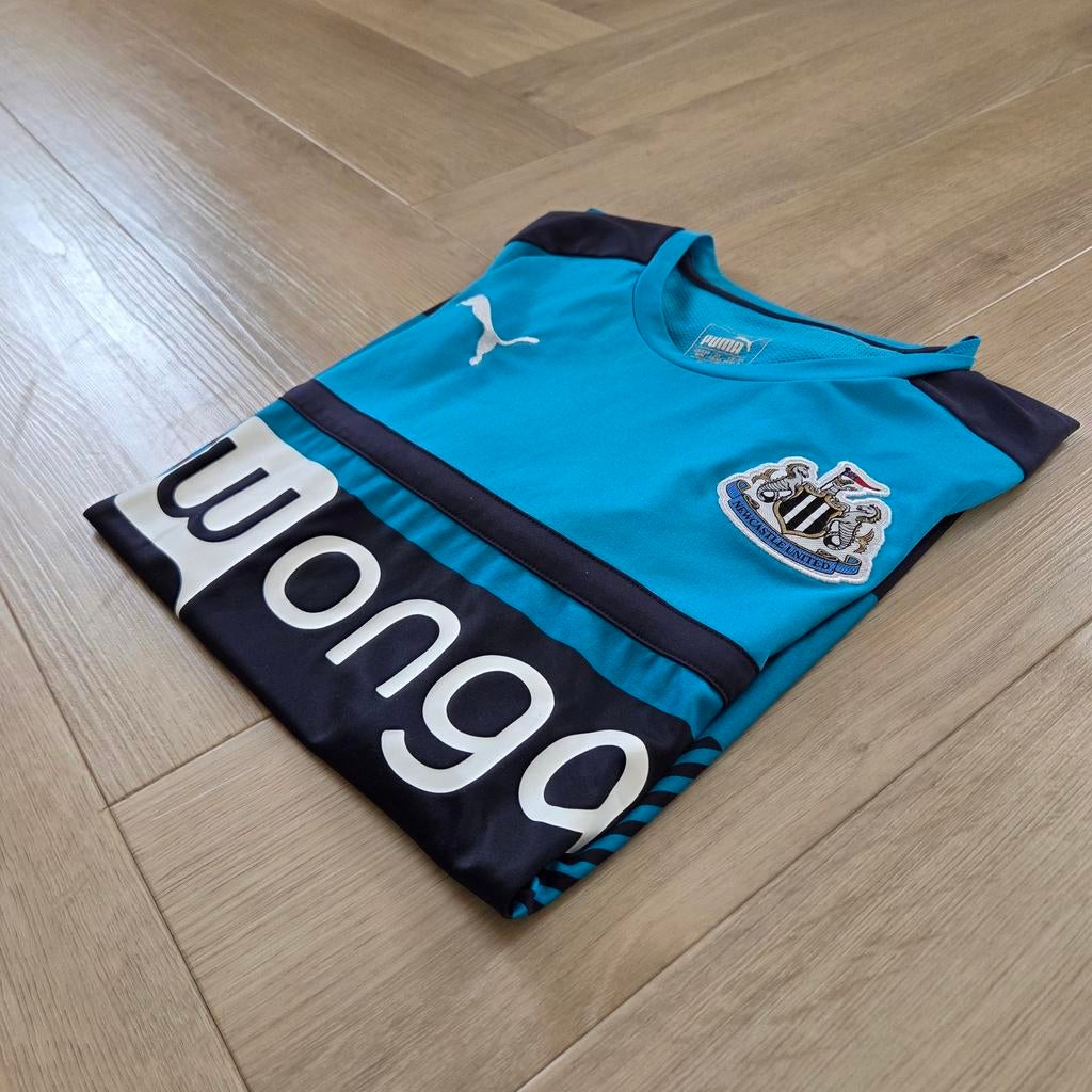 Voetbal shirt Newcastle United maat M. In zeer goede staat, Maat M, Ophalen of Verzenden, Zo goed als nieuw, Shirt