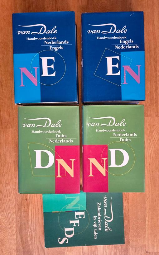 Van Dale ND, DN, NE, EN, Zakelijk, Latijn, Vreemde Woordenbk, Boeken, Woordenboeken, Ophalen of Verzenden, Zo goed als nieuw, Overige uitgevers