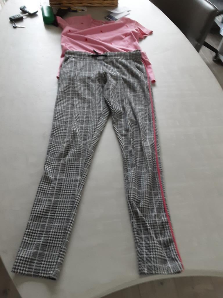 Rose shirt grijs geruite broek, Kinderen en Baby's, Kinderkleding | Maat 158, Ophalen, Gebruikt, WE, Meisje