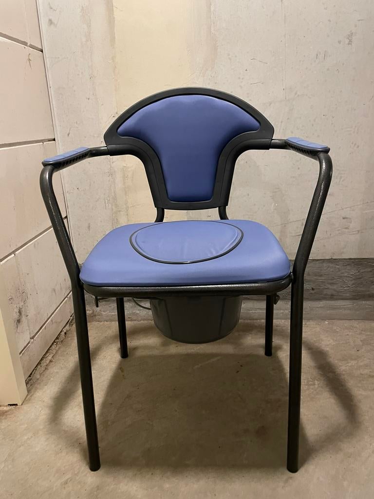 Zgan. toiletstoel., Huis en Inrichting, Ophalen of Verzenden, Zo goed als nieuw, Eén