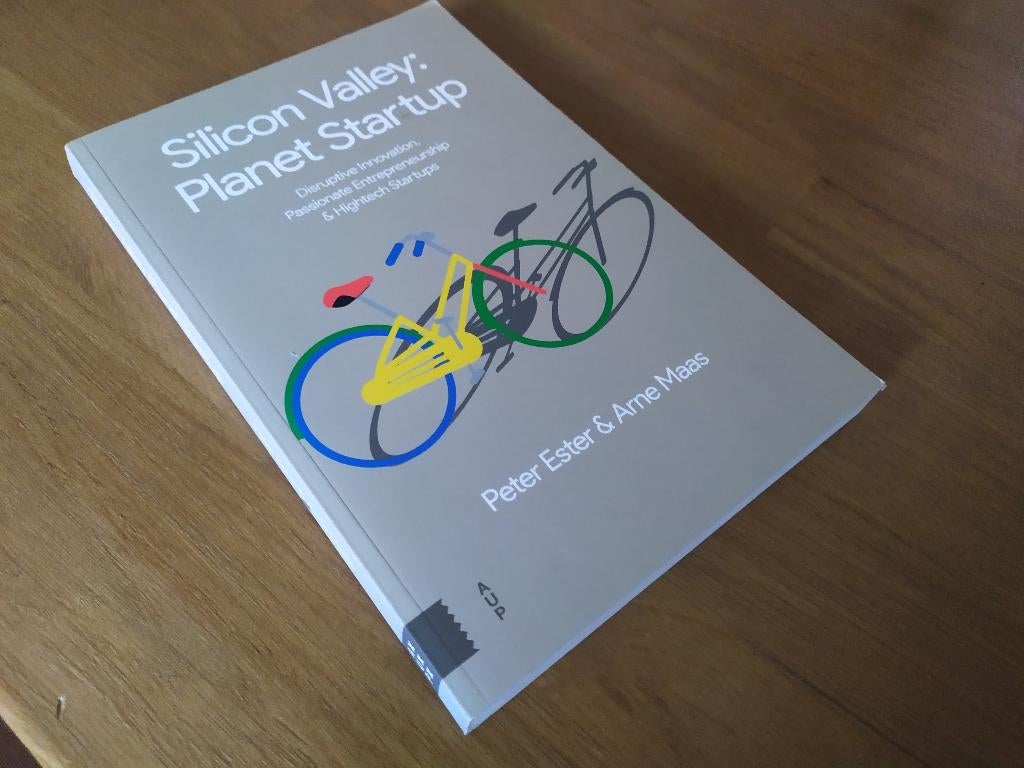 Silicon Valley - Planet Startup - Peter Ester, Arne Maas, Ophalen of Verzenden, Gelezen, Economie en Marketing