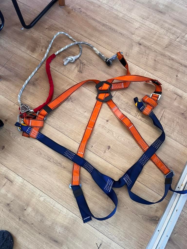 Eller safe valharnas, Ophalen of Verzenden, Zo goed als nieuw