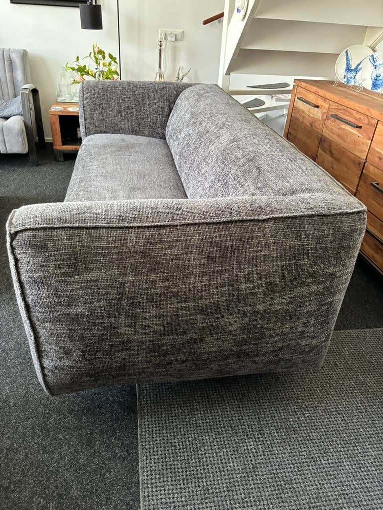 Blauwe bank, Ophalen, Zo goed als nieuw