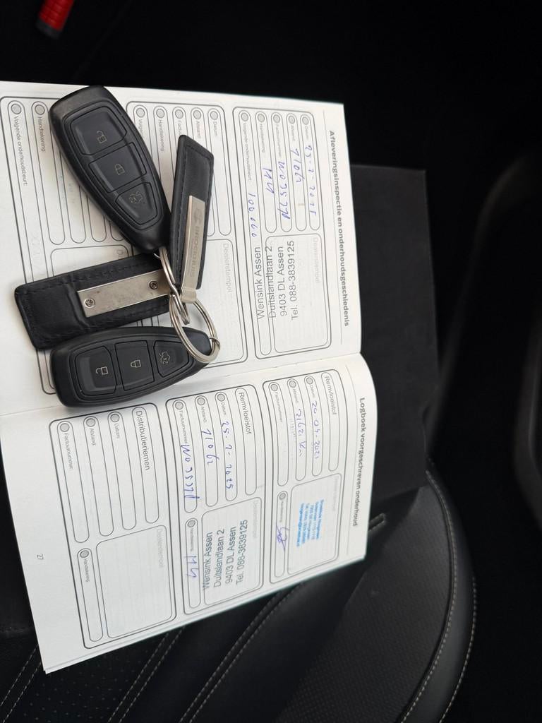 Ford Focus Wagon 1.5 EcoBoost Vignale AUT|NAVI|ACC|DealerOH, Auto's, Ford, Gebruikt, Euro 6, Overige kleuren, Grijs