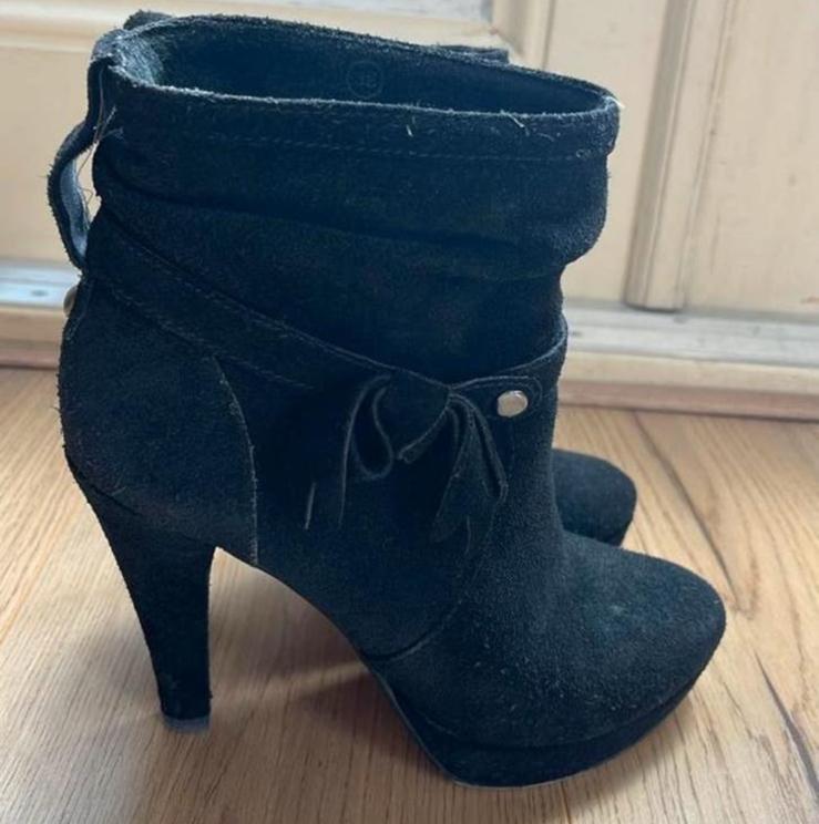 Zwarte hoge Manfield enkellaarzen met hak maat 38, Zwart, Lage of Enkellaarzen, Ophalen of Verzenden, Gedragen