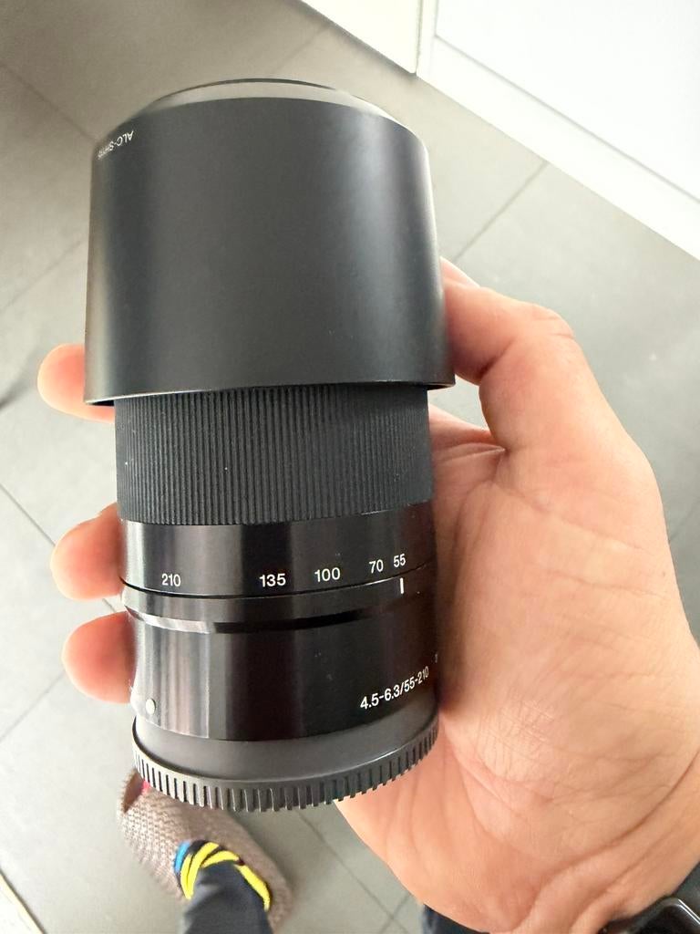Sony 55-210 lens, Ophalen of Verzenden, Zo goed als nieuw, Telelens