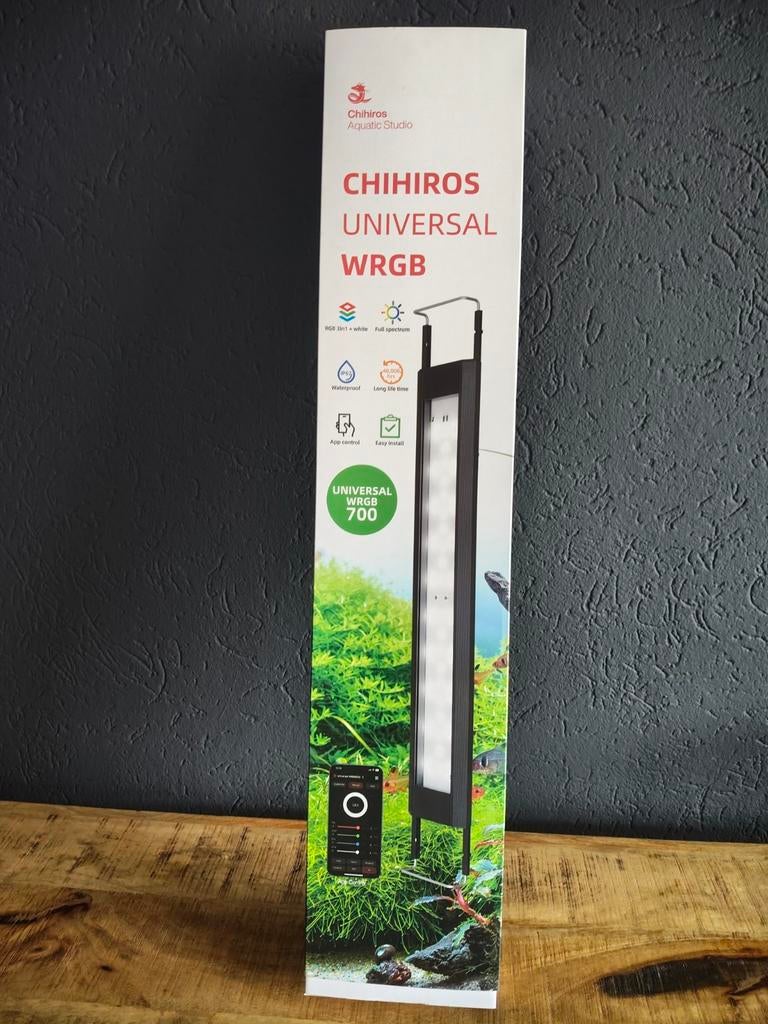 Chihiros Universal WRGB 700 Aquarium Verlichting, Dieren en Toebehoren, Ophalen of Verzenden, Zo goed als nieuw, Leeg aquarium