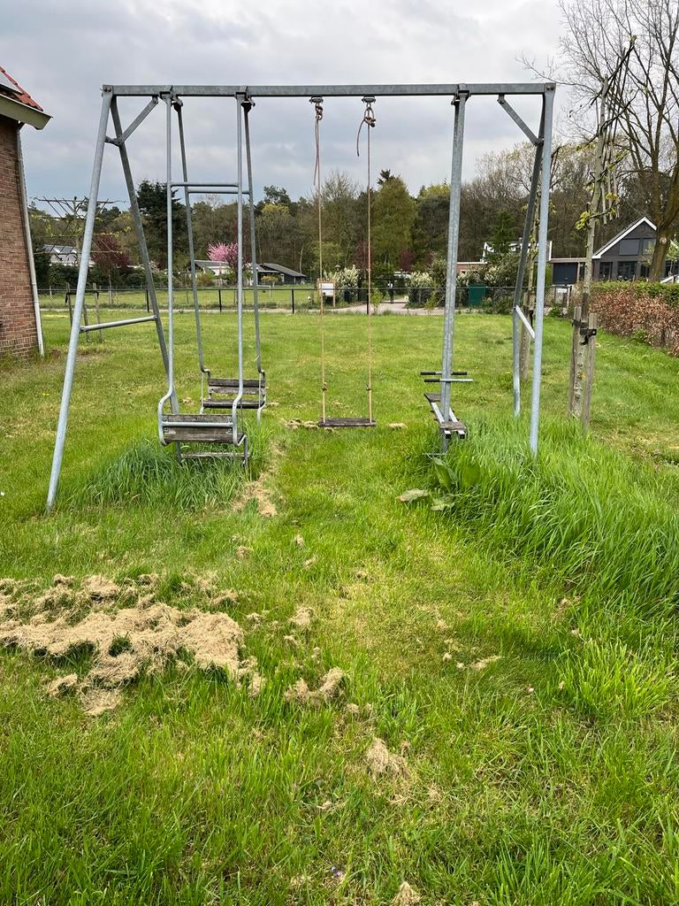 Gegalvaniseerde schommel met aandachtspunten, Kinderen en Baby's, Speelgoed | Buiten | Speeltoestellen, Ophalen, Gebruikt, Schommel