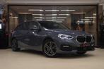 BMW 1-serie 118i Executive Edition NAP/CARPLAY/CAM/LANEASSIS, Stof, Gebruikt, Origineel Nederlands, Bedrijf