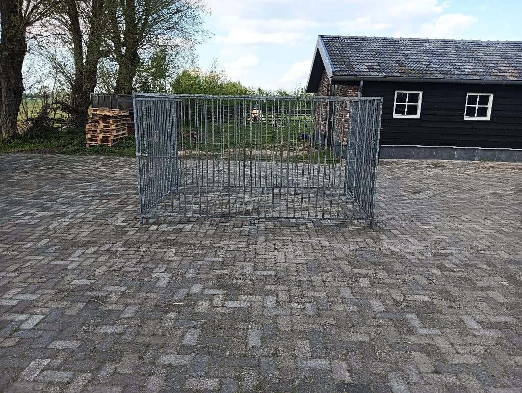 Hondenkennel, Dieren en Toebehoren, Hondenhokken, Ophalen, Hondenkennel, 110 cm of meer, 100 cm of meer
