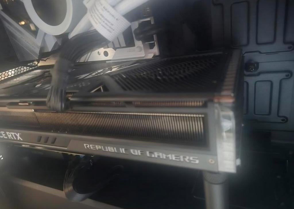 ASUS ROG Strix GeForce RTX 4090 - Uitstekende staat, Ophalen of Verzenden