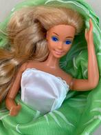 Vintage Dreamglow Barbie 1985 glow in the dark outfit Mattel, Verzamelen, Poppen, Ophalen of Verzenden, Gebruikt, Pop