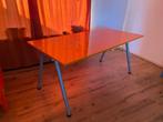 Flinke tafel met verstelbare poten, Huis en Inrichting, Bureaus, Ophalen, In hoogte verstelbaar, Gebruikt, Bureau