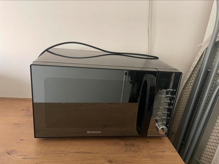 Brabantia combimagnetron – bijna nieuw, Witgoed en Apparatuur, Magnetrons, Zo goed als nieuw, Vrijstaand, Combimagnetron, Grill