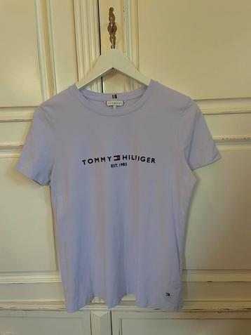 Tommy Hilfiger T-shirt lila in maat S (dames)