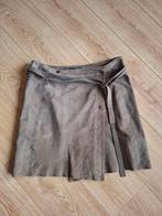 Claudia Strater suede rok taupe maat M, Kleding | Dames, Rokken, Maat 38/40 (M), Bruin, Ophalen of Verzenden, Claudia Sträter
