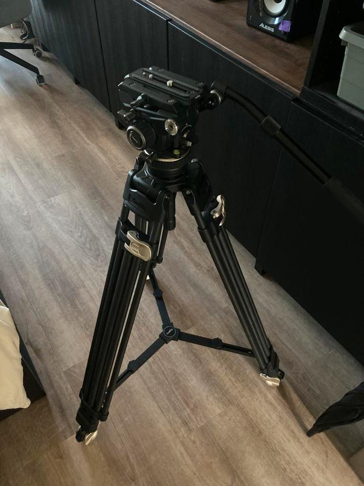 Smallrig Heavy Duty carbon fiber statief + fluid head, Audio, Tv en Foto, Fotografie | Statieven en Balhoofden, Zo goed als nieuw