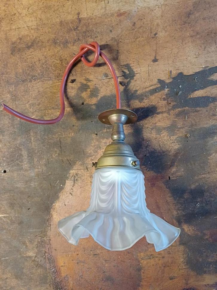 Oude Plafondlamp met Glazen Kap, Antiek en Kunst, Antiek | Lampen, Ophalen of Verzenden