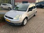 Ford Fiësta 1.3 8V 3DR 2005 Grijs, Auto's, 1299 cc, Stof, 40 €/maand, Zwart