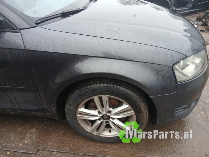 Scherm rechts-voor van een Audi A3 (LZ7L), Auto-onderdelen, Carrosserie en Plaatwerk, Audi, Gebruikt, 3 maanden garantie, Ophalen of Verzenden