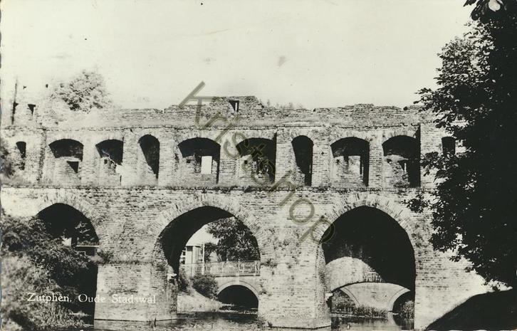 Zutphen - Oude Stadswal [KRST009-0149, Verzamelen, Ansichtkaarten | Nederland, Gelopen, Gelderland, 1960 tot 1980, Verzenden