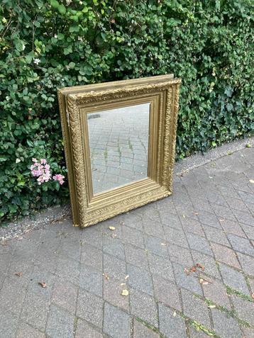 Antieke Spiegel met Gouden Lijst 78x90cm beschikbaar voor biedingen