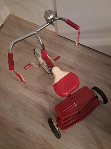 Radio flyer driewieler beschikbaar voor biedingen