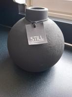 Still  decoratie vaas zwart  24x 22 cm, Huis en Inrichting, Woonaccessoires | Vazen, Ophalen, Nieuw, Zwart, Minder dan 50 cm