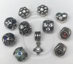 Pandora bedels met emaille of zirconia €15 per stuk, Ophalen, Zo goed als nieuw, Zilver, Pandora