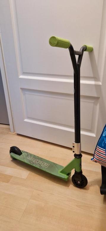 Groene Stuntstep - Motion beschikbaar voor biedingen