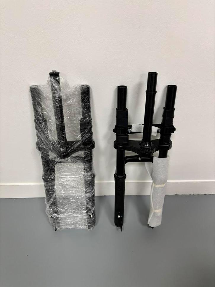 Ouxi V8 / H9 / V20 voorvork NIEUW!, Motoren, Tuning en Styling, Ophalen of Verzenden