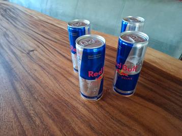 4 blikjes redbull beschikbaar voor biedingen