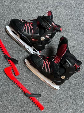 Verstelbare schaatsen maat 38-41 beschikbaar voor biedingen