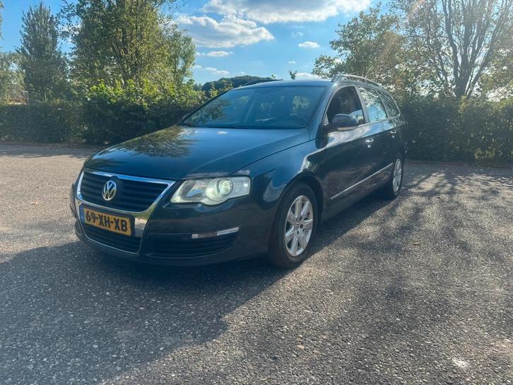 VOLKSWAGEN PASSAT 2.0 FSI 110KW BUSINESS CLIMATE NIEUWSTAAT, Auto's, Volkswagen, Particulier, Passat, Benzine, C, Stationwagon