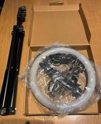 Ringlamp met Statief - Perfect voor TikTok & meer!, Audio, Tv en Foto, Fotografie | Fotostudio en Toebehoren, Ophalen of Verzenden