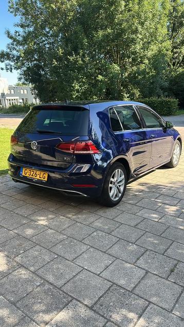 Volkswagen Golf 1.6 TDI 115pk 7-DSG HIGHLINE 2018 Blauw beschikbaar voor biedingen