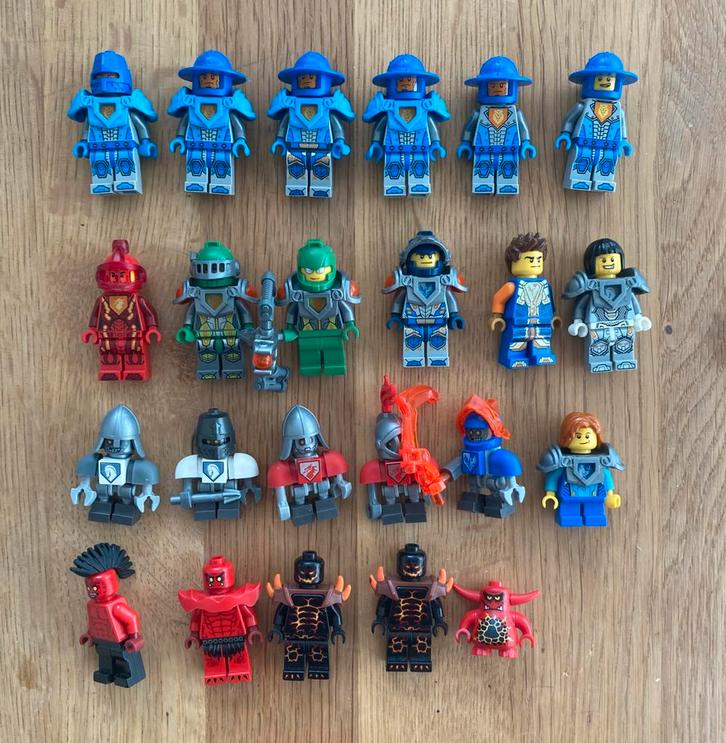 Lego Nexo Knights 2,50 p/s minifiguur minifiguren poppetjes, Kinderen en Baby's, Speelgoed | Duplo en Lego, Zo goed als nieuw
