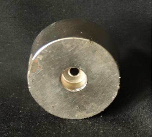 Zeer sterke magneet. 120 kg trekkracht!, Hobby en Vrije tijd, Metaaldetectors, Gebruikt, 30 cm of minder, Overige merken, Discriminatie metaaldetectie