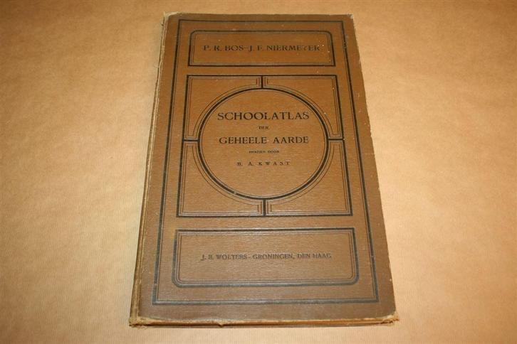 Bos - Schoolatlas der Geheele Aarde 1929, Boeken, Atlassen en Landkaarten, Gelezen, Bosatlas, Nederland, 1800 tot 2000, Ophalen of Verzenden