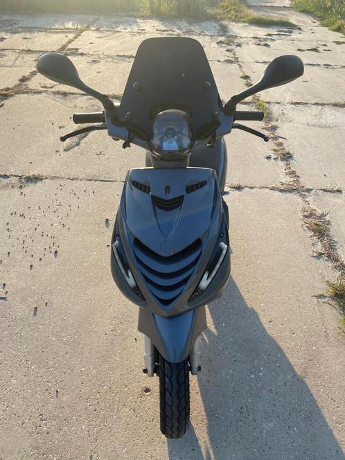 Piaggio zip 80cc, Fietsen en Brommers, Scooters | Piaggio, Zo goed als nieuw, Zip, Ophalen