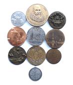 Wereld lot met 10 grote penningen, Ophalen of Verzenden, Overige materialen