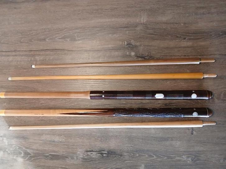 VERZAMELAARS ITEM 2 PRACHTIGE VAN LAERE BILJARTKEU'S, Sport en Fitness, Biljarten en Poolen, Zo goed als nieuw, Keu of Ballen