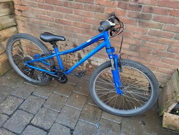 Gave 24inch Specialized Hotrock jongensbike 8V etc 7-11jr  beschikbaar voor biedingen