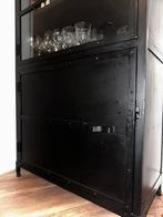 Vitrinekast Marcia Industrieel 1drs Zwart, Zo goed als nieuw, Metaal, 150 tot 200 cm, 25 tot 50 cm