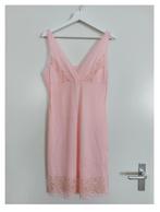 Poederroze vintage slipdress / negligé met kant (maat S-M), Ophalen of Verzenden, Nachtkleding