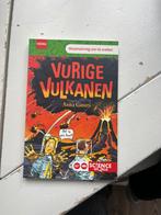 Leuk en leerzaam kinderboek over vulkanen, Boeken, Ophalen of Verzenden, Zo goed als nieuw