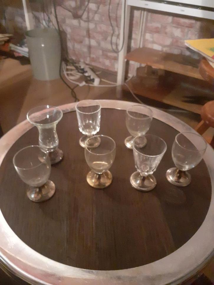 7 Borrelglaasjes met Verzilverde Voet, Antiek en Kunst, Antiek | Glas en Kristal, Ophalen of Verzenden