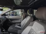 Volkswagen Taigo 1.0 TSI R-Line Business Panorama/Black Styl, Auto's, Zwart, Alcantara, Zwart, Bedrijf